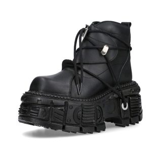 Retro Leather Boots