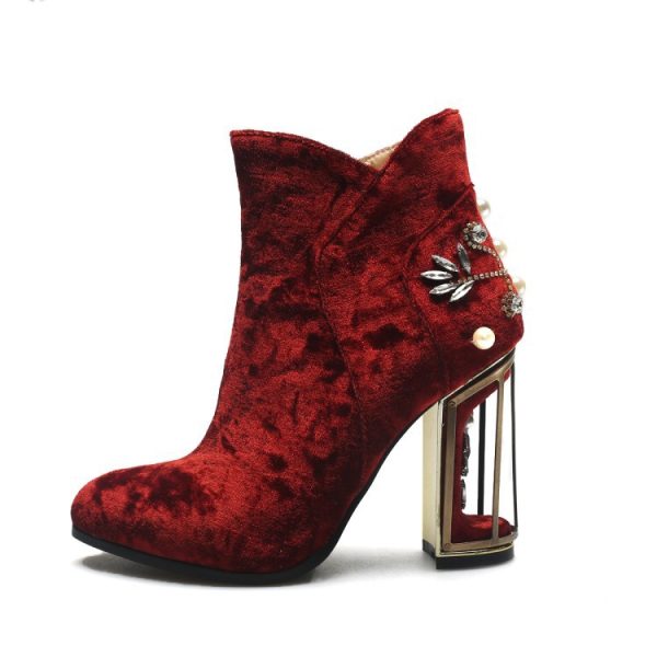 Ankle velvet boots