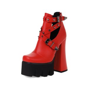 Ankle boots with platform
