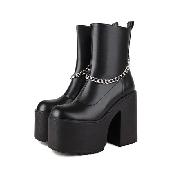 Ankle Boots with a thick platform