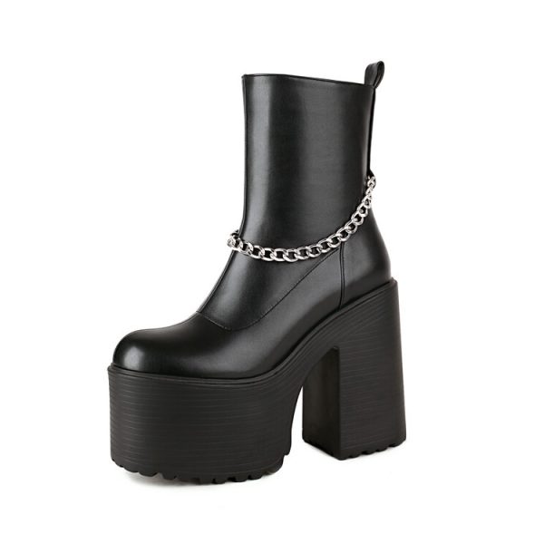 Ankle Boots with a thick platform