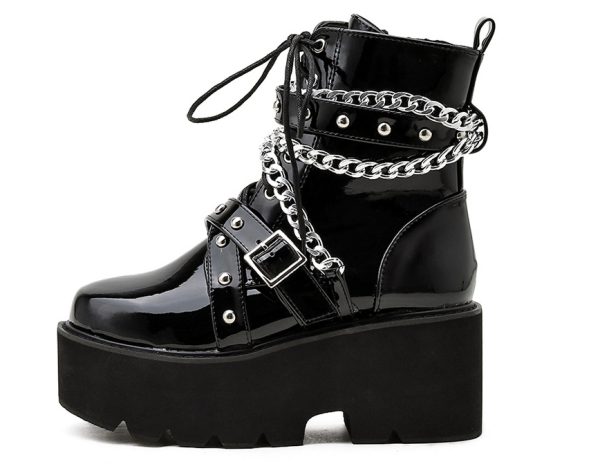 Wedge Boots with chains