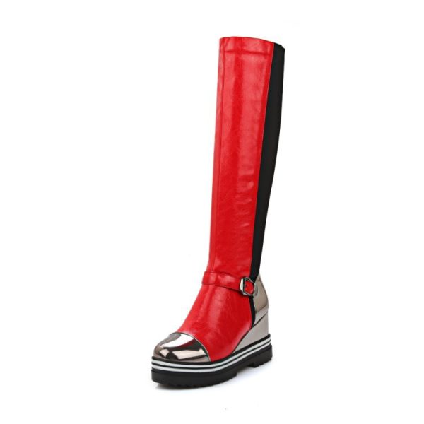 Knee-high boots with metallic details