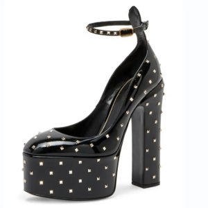 Platform heels with studs