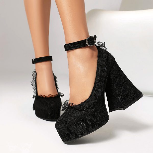 Laced platform shoes